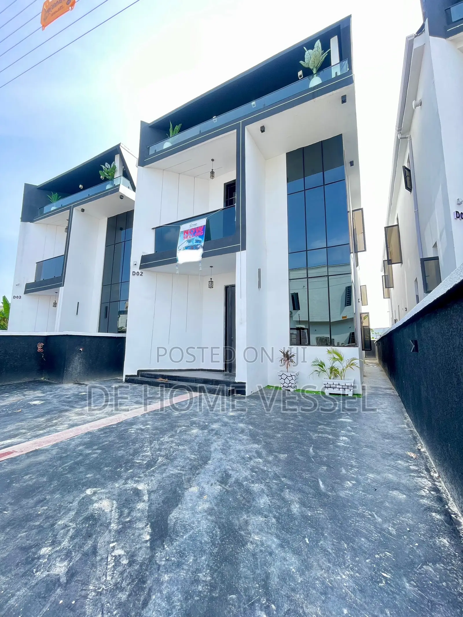 5bdrm Duplex in Lekki for sale