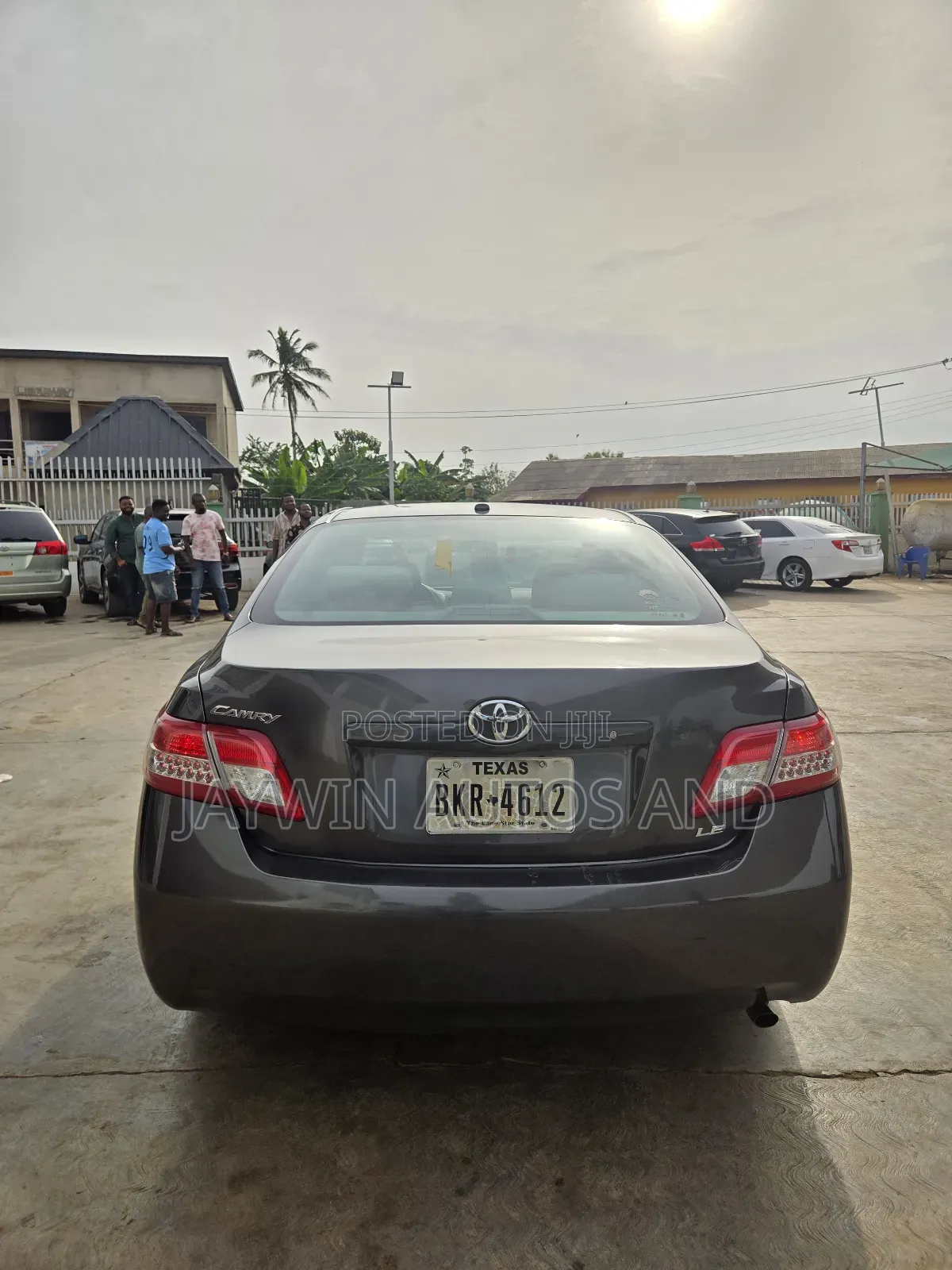 Toyota Camry LE 4dr Sedan (2.5L 4cyl 6AM) 2010 Gray