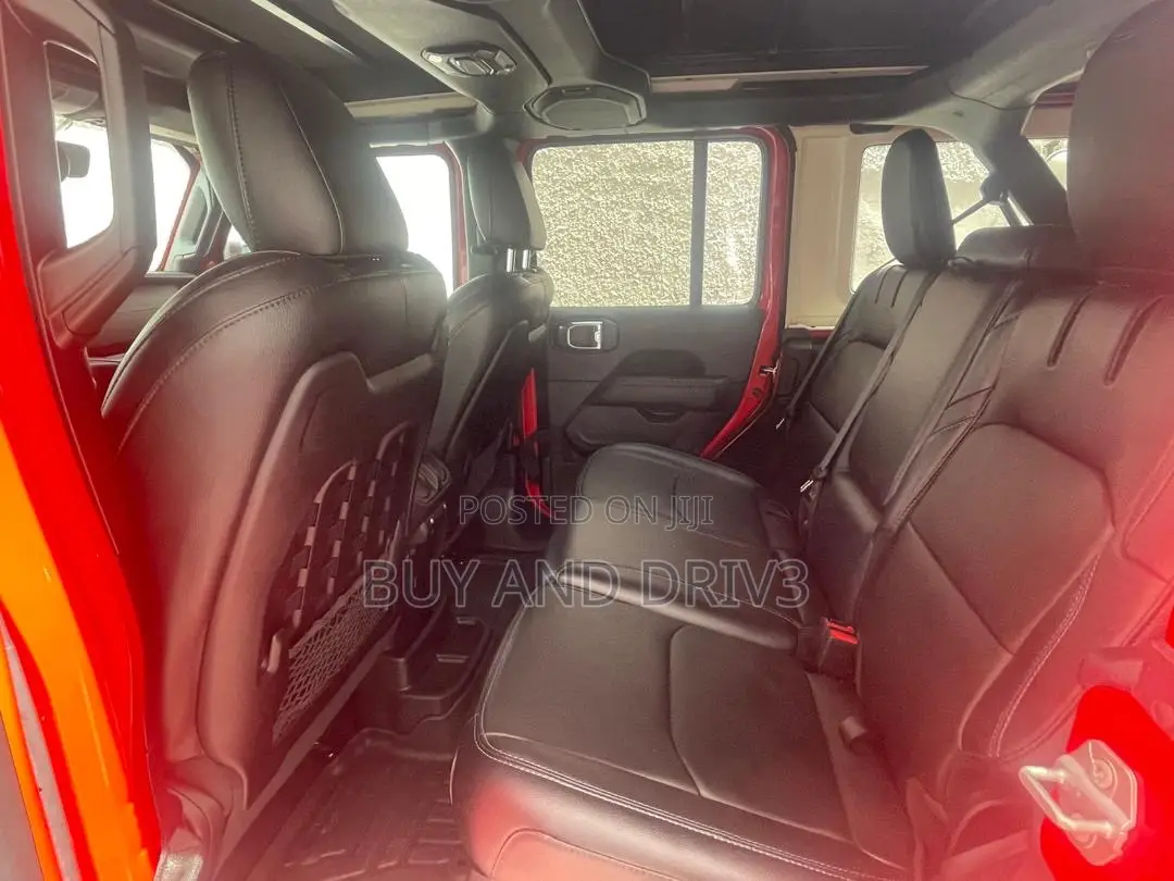Jeep Wrangler 2022 Red