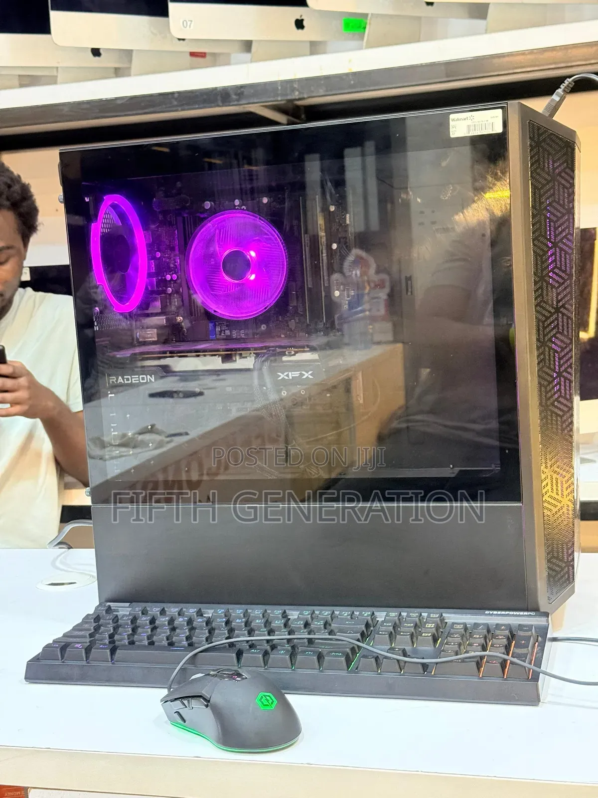 CyberpowerPC AMD Advantage Performance Gaming PC 16GB AMD Ryzen 5 1T