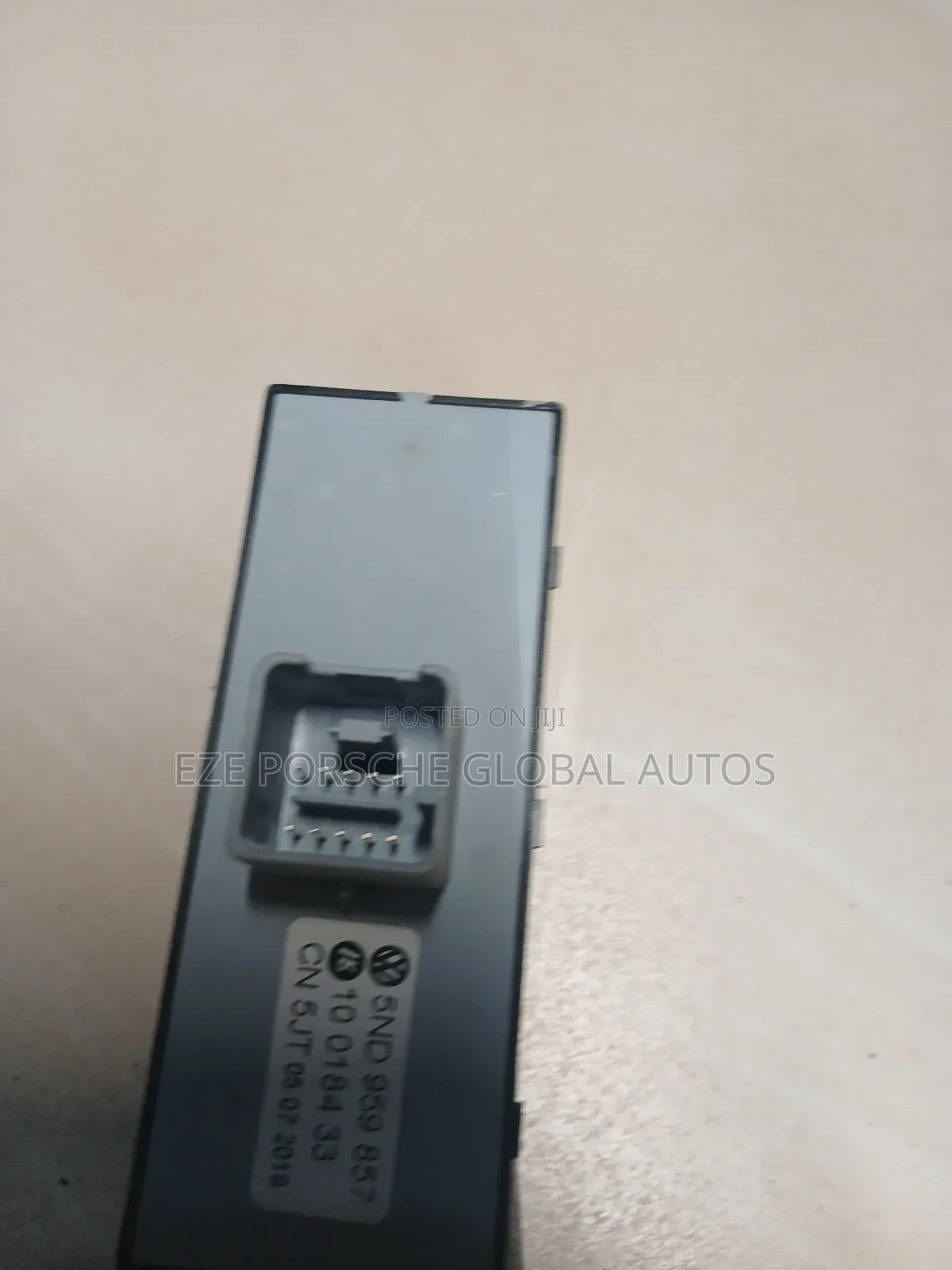 Door Button for Passat Cc, Fsi, Tiguan, Golf, Jetta