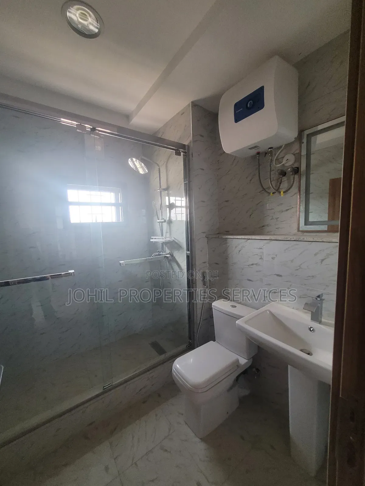 5bdrm Duplex in Naf Valley Estate, Asokoro for rent