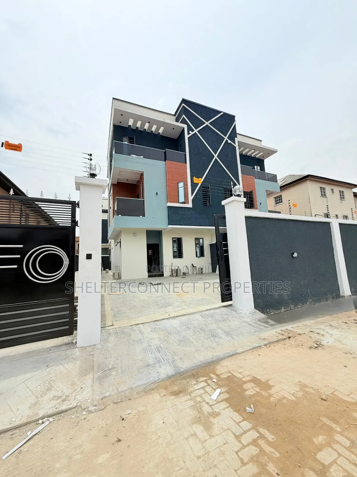 4bdrm Duplex in Phase 1 / Gbagada for sale