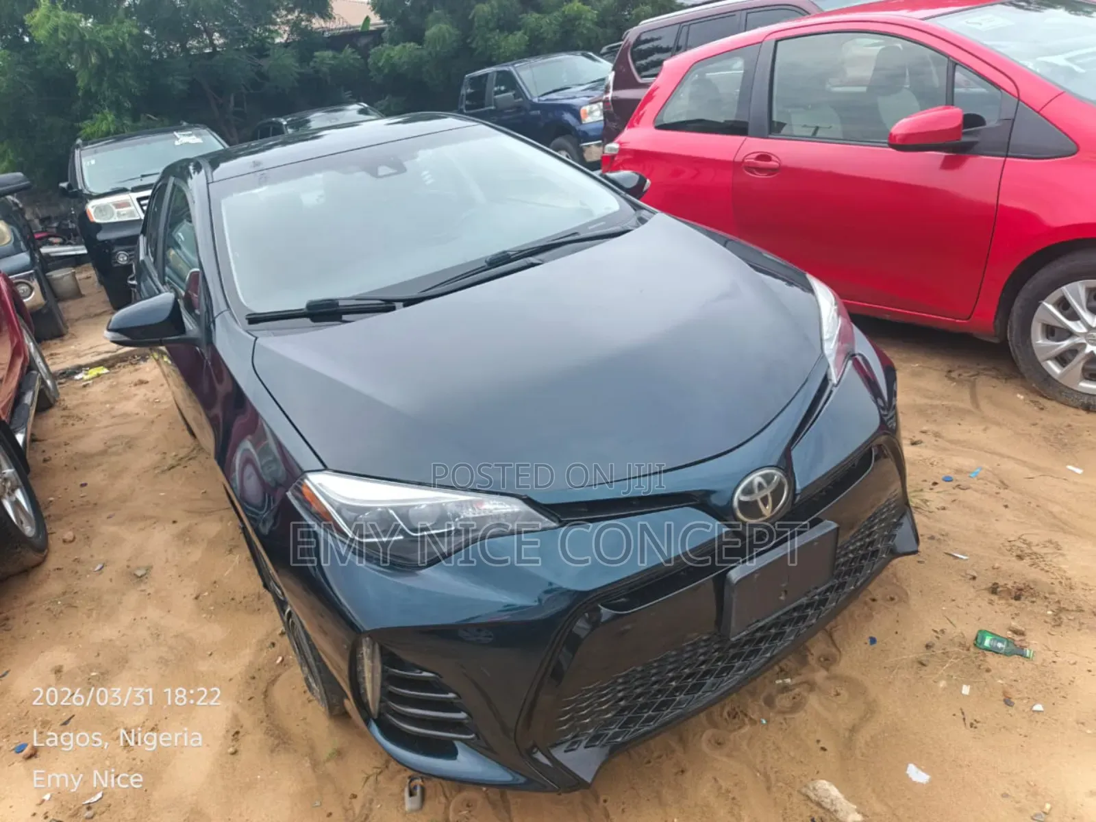 Toyota Corolla SE (1.8L 4cyl 2A) 2018 Blue