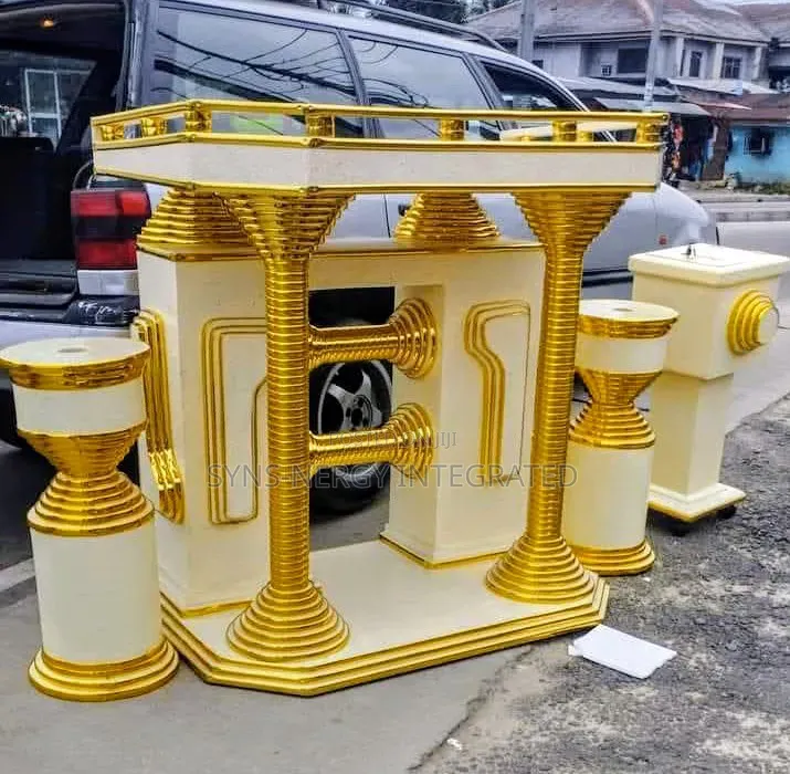 Polished Unique Church Pulpit