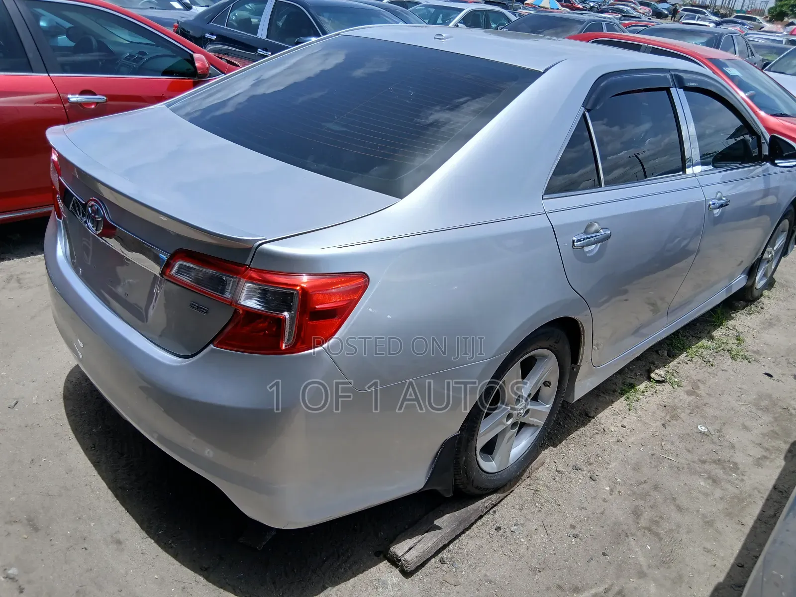 Toyota Camry SE 4dr Sedan (2.5L 4cyl 6A) 2013 Silver