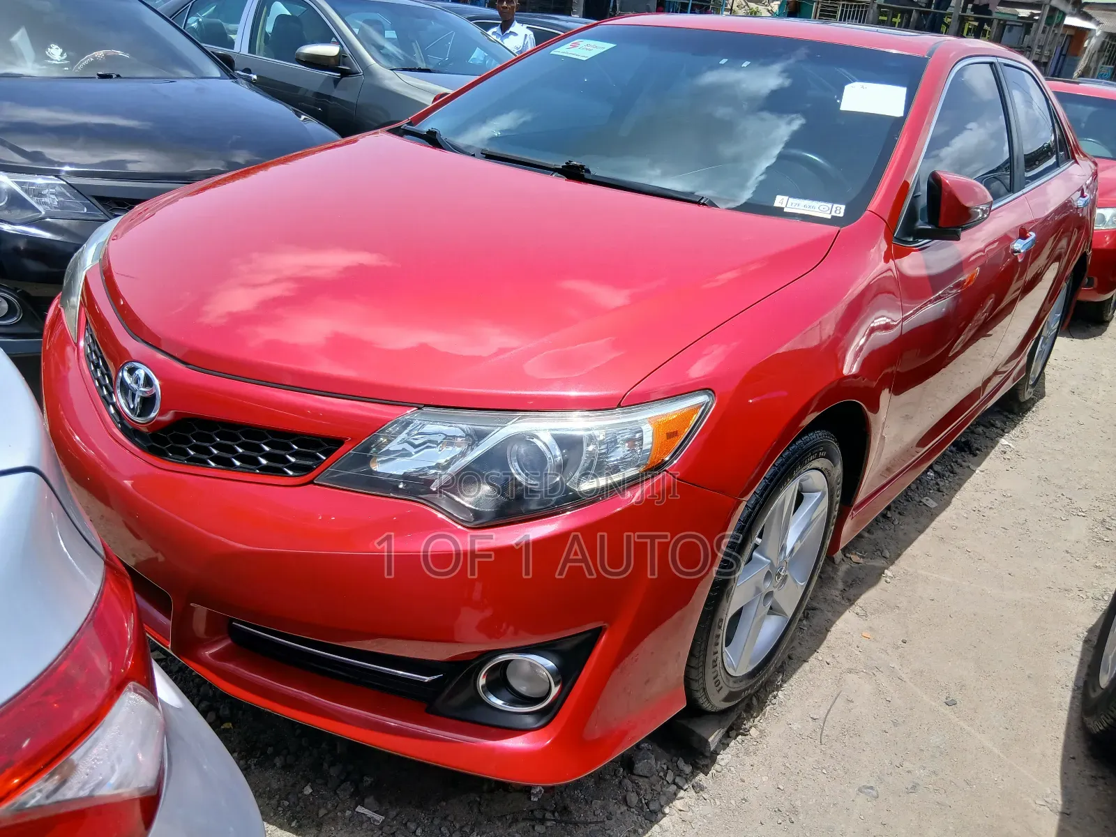 Toyota Camry SE 4dr Sedan (2.5L 4cyl 6A) 2012 Red