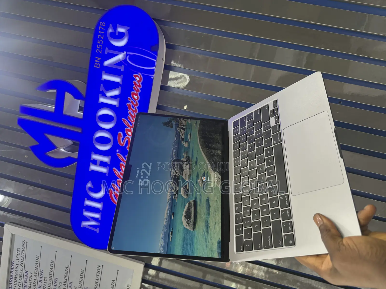 Laptop Apple MacBook Air 2022 M2 8GB Intel Core M2 SSD 256GB