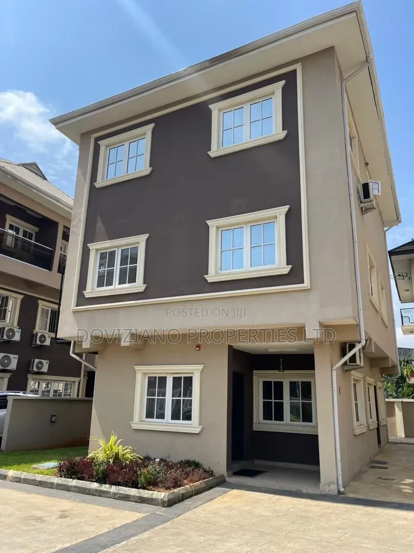 4bdrm Duplex in Ikeja GRA for rent
