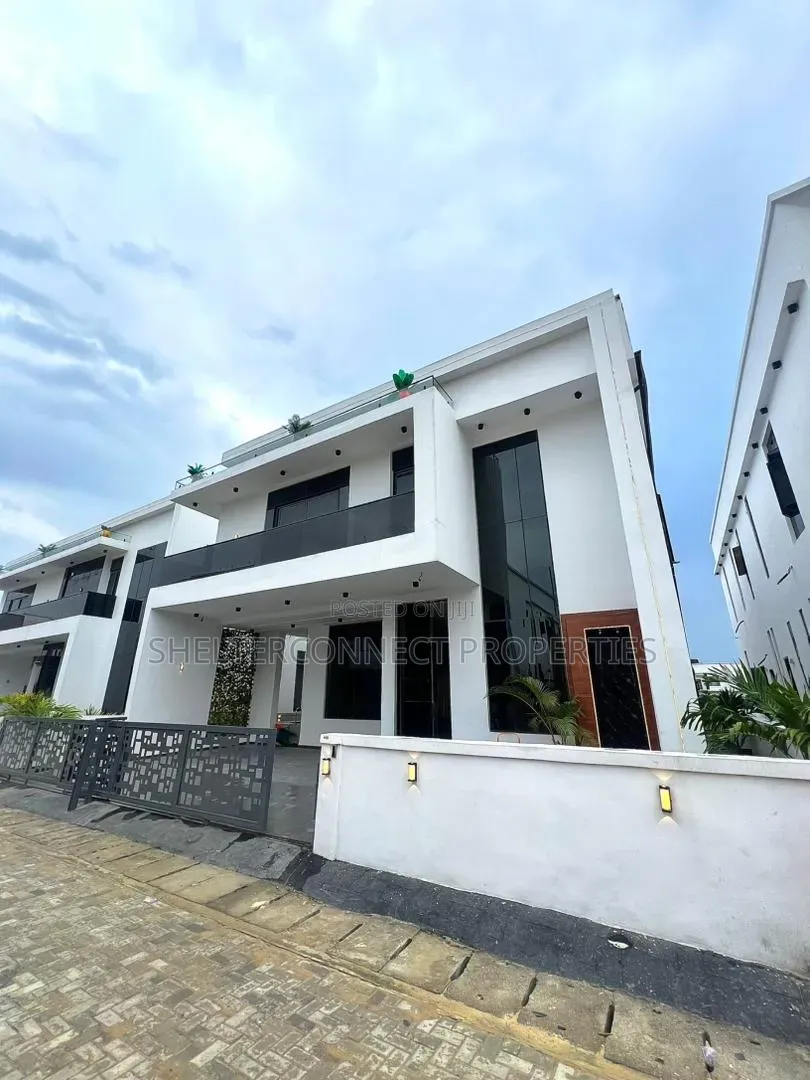 5bdrm Duplex in Lekki Expressway for sale