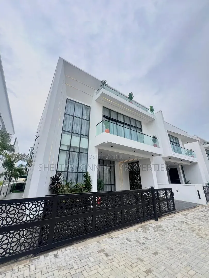 5bdrm Duplex in Lekki Expressway for sale