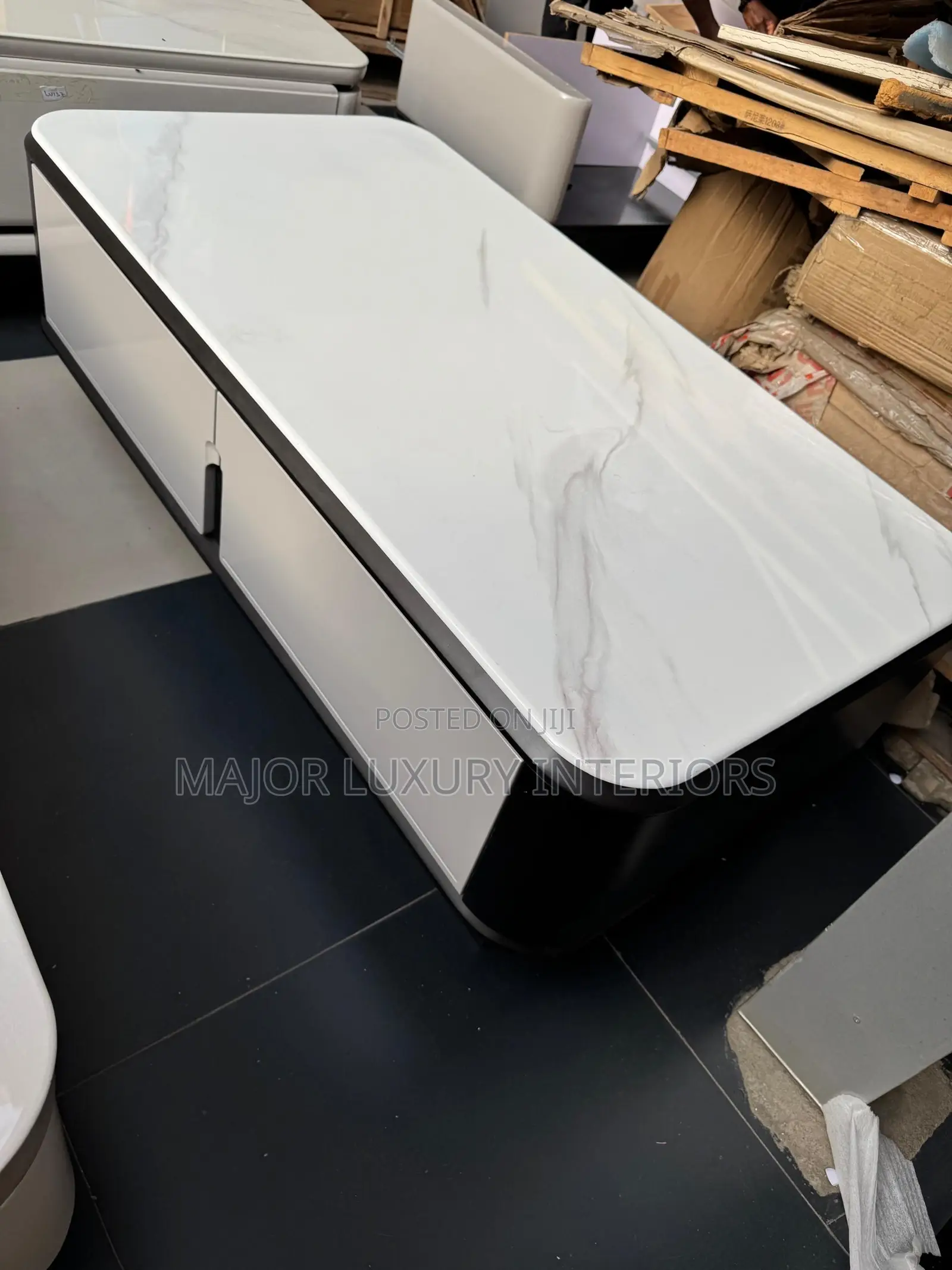 High Quality Center Table