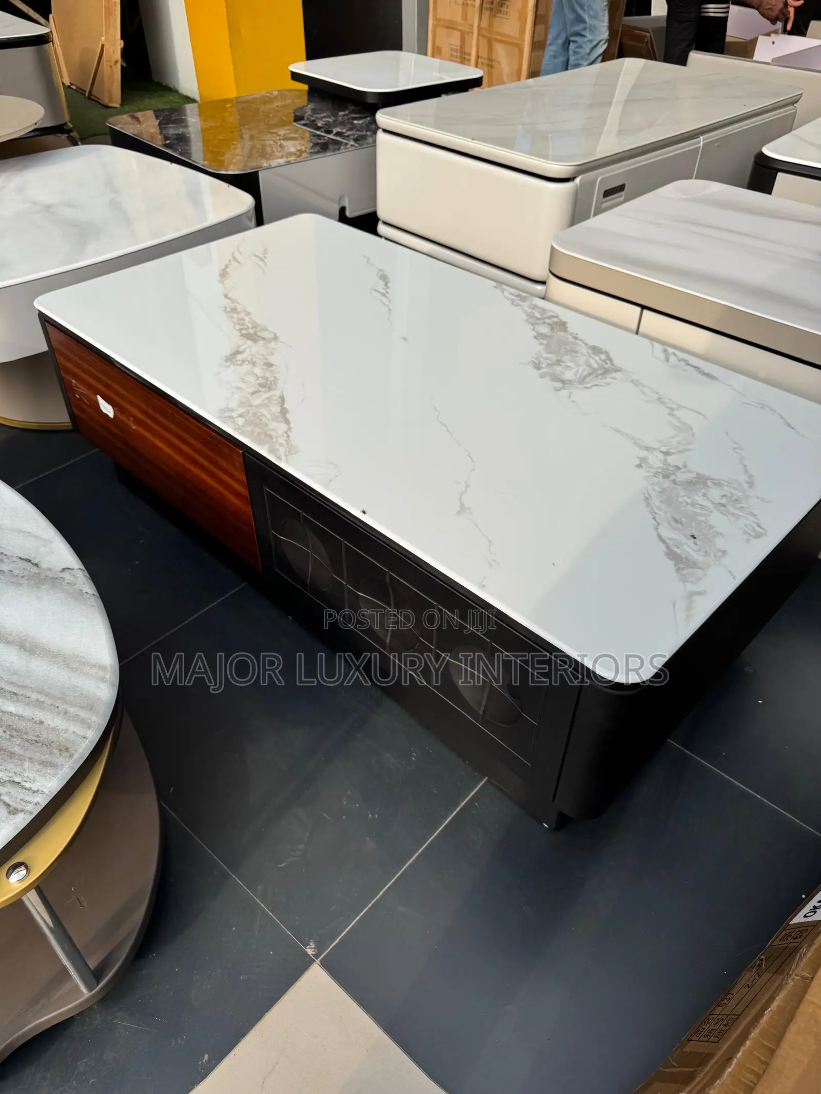 High Quality Center Table