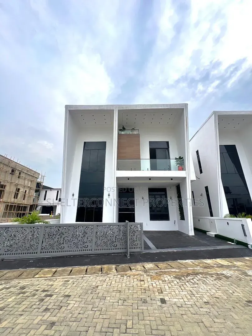 5bdrm Duplex in Lekki Expressway for sale