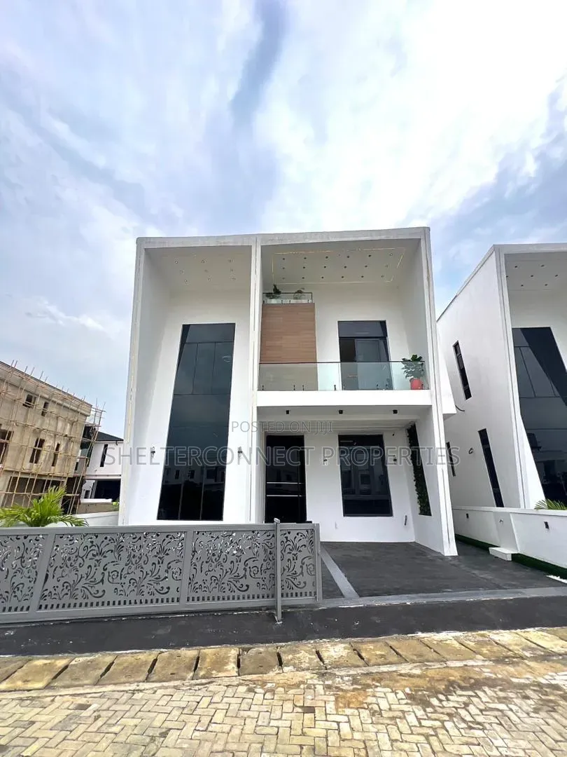 5bdrm Duplex in Lekki Expressway for sale