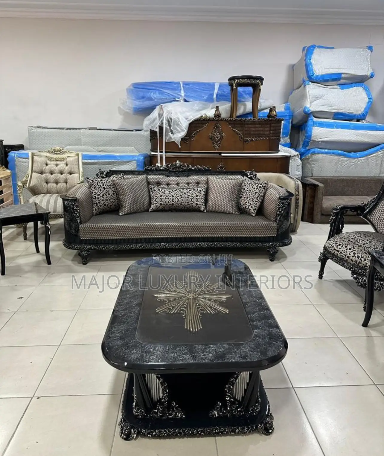 Highest Quality Pure Royal Turkey Chair