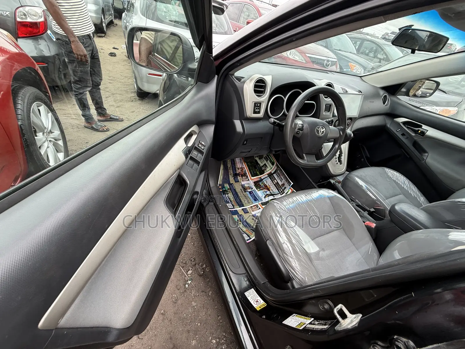 Toyota Matrix S Hatchback AWD (2.4L 4cyl 4A) 2012 Black