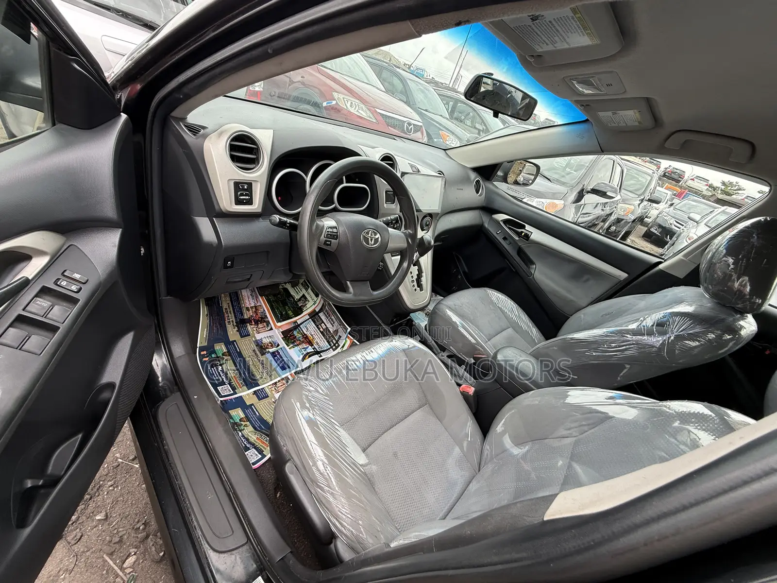 Toyota Matrix S Hatchback AWD (2.4L 4cyl 4A) 2012 Black