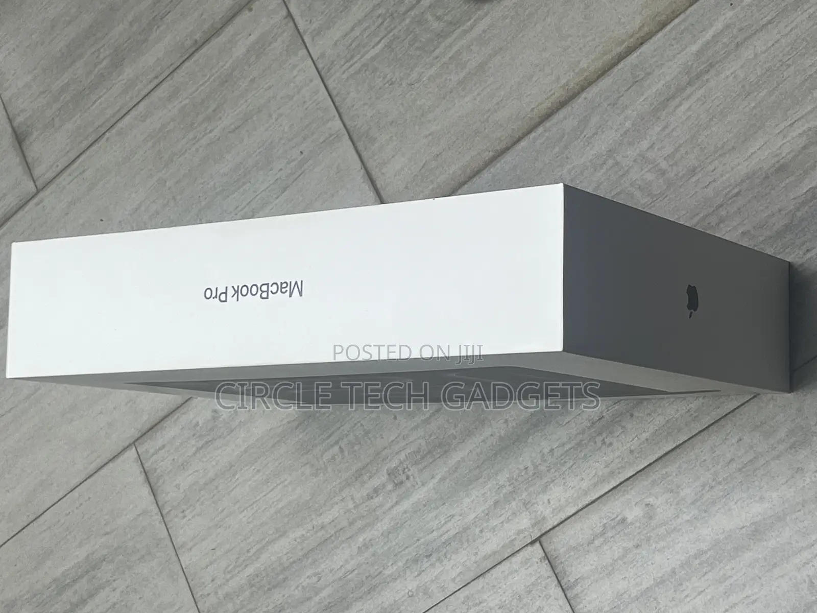 New Laptop Apple MacBook Pro 2025 M5 14-inch 32GB Apple M5 SSD 2T