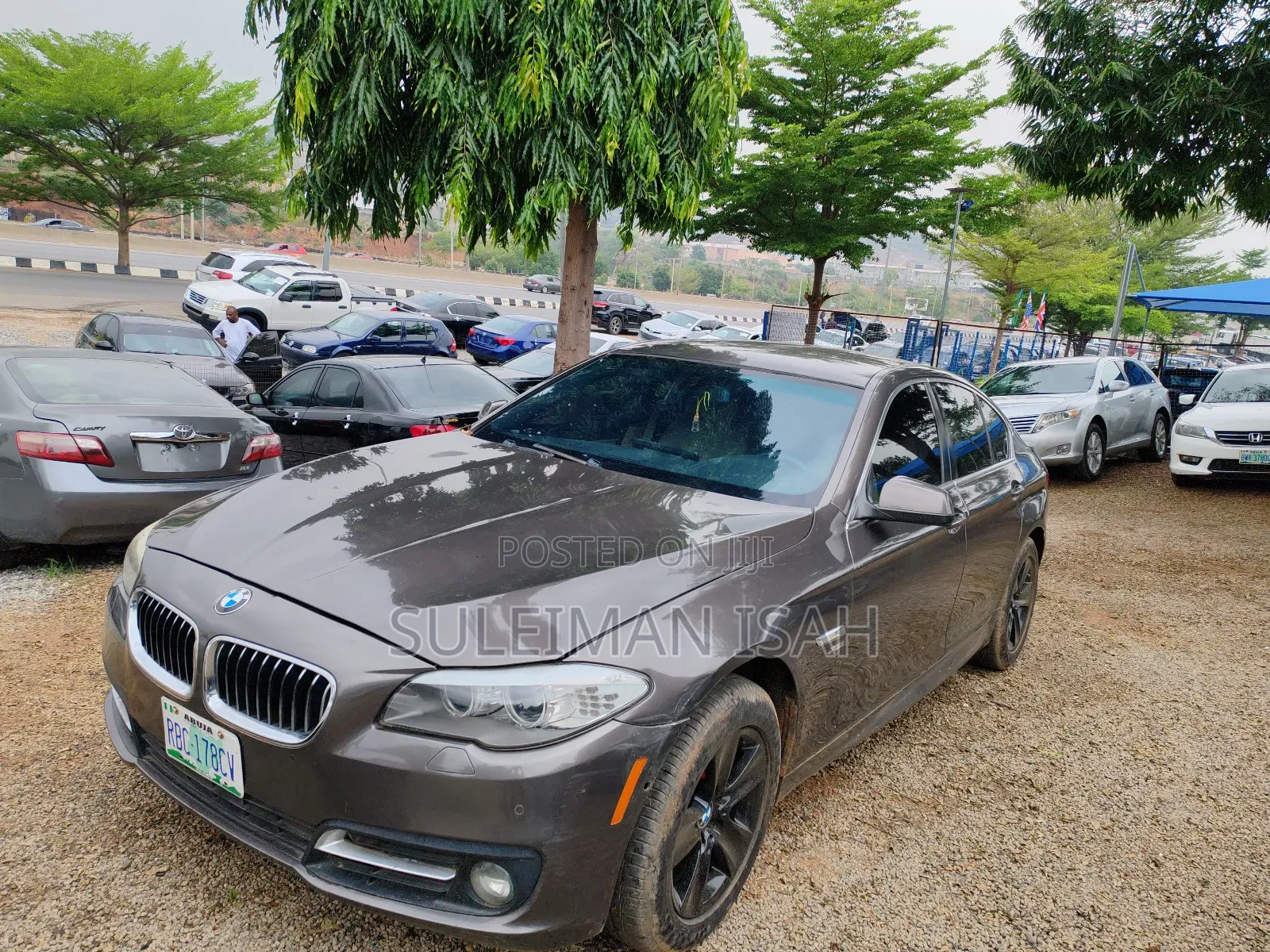 BMW 5 Series 528i 2014 Gold
