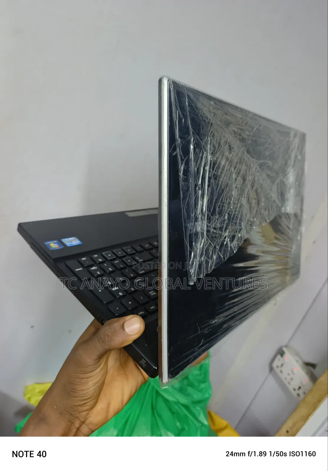 Laptop Samsung NP305V5A 8GB Intel Core i5 HDD 320GB