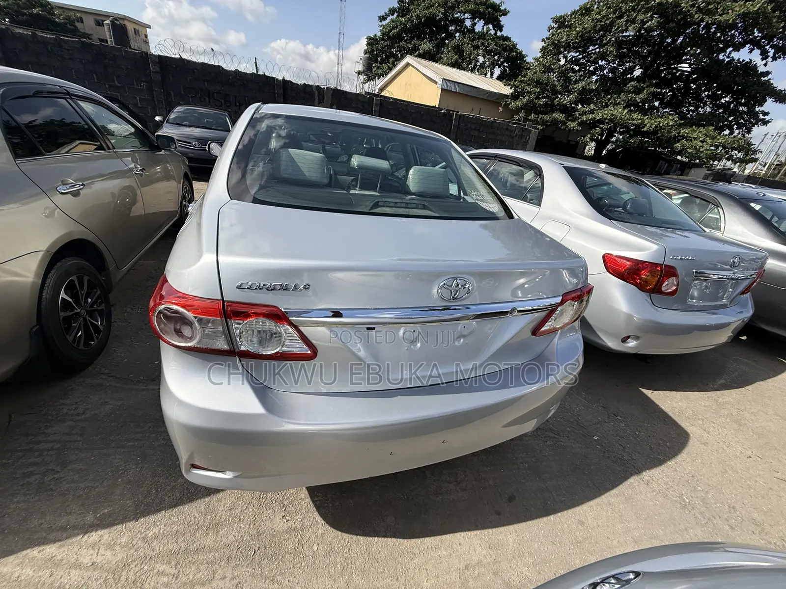 Toyota Corolla LE 4dr Sedan (1.8L 4cyl 4A) 2013 Silver