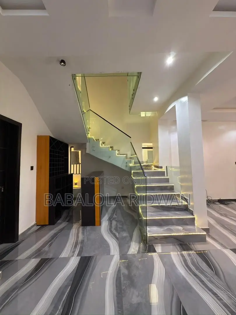 4bdrm Duplex in Ikolaba Gra, Ibadan North West for sale
