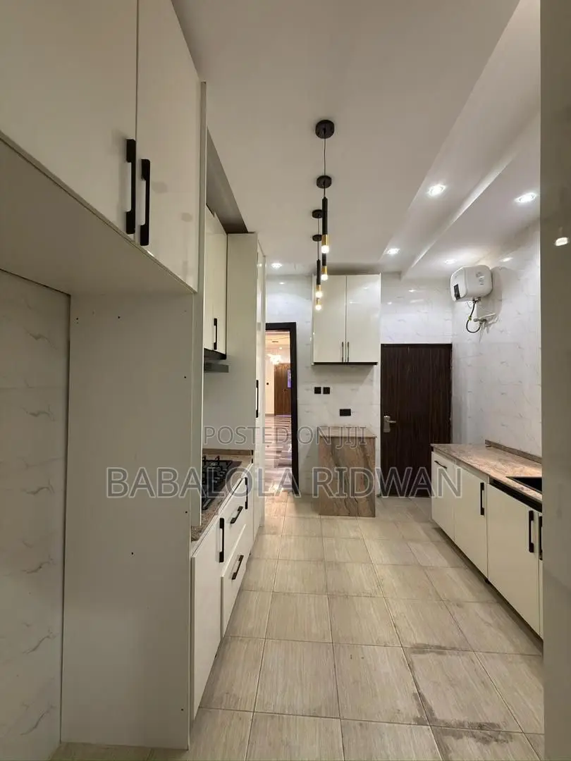 4bdrm Duplex in Ikolaba Gra, Ibadan North West for sale