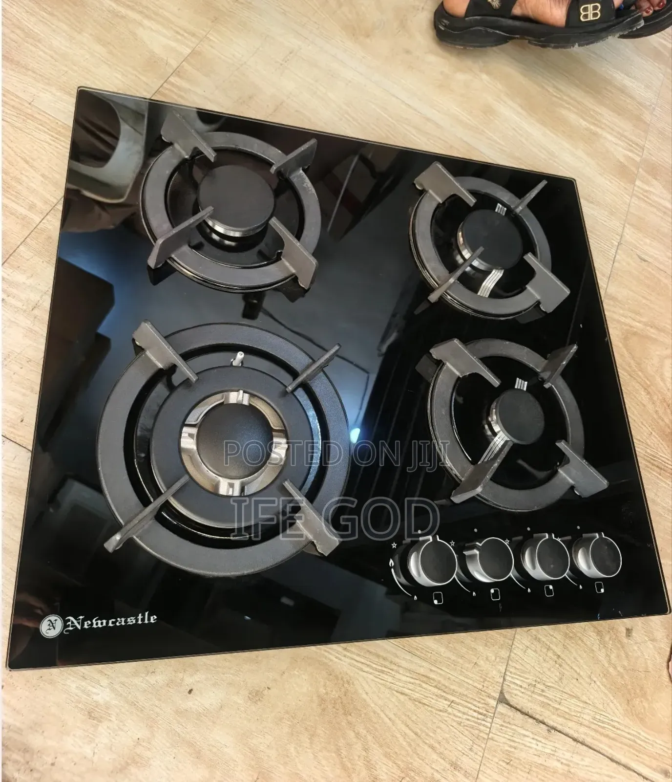 Original Newcastle Built-in 3 Burners Flips Up Automatic Gas Cooker
