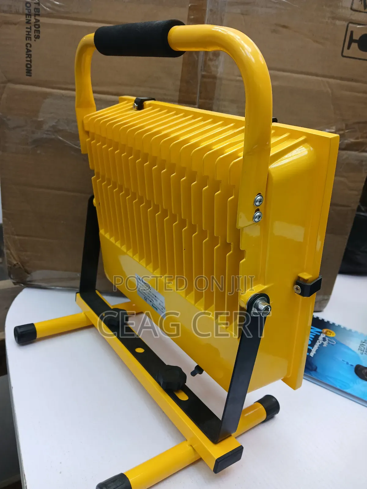 300w Rechargeable Hand Flood Light