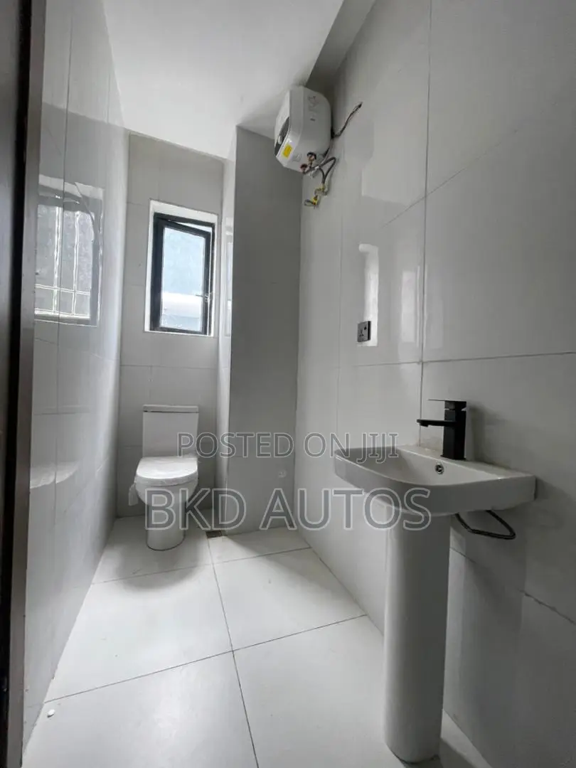 2bdrm Apartment in Ikate for sale