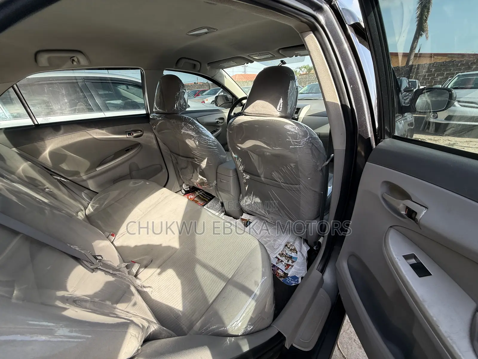 Toyota Corolla LE 4dr Sedan (1.8L 4cyl 4A) 2010 Gray