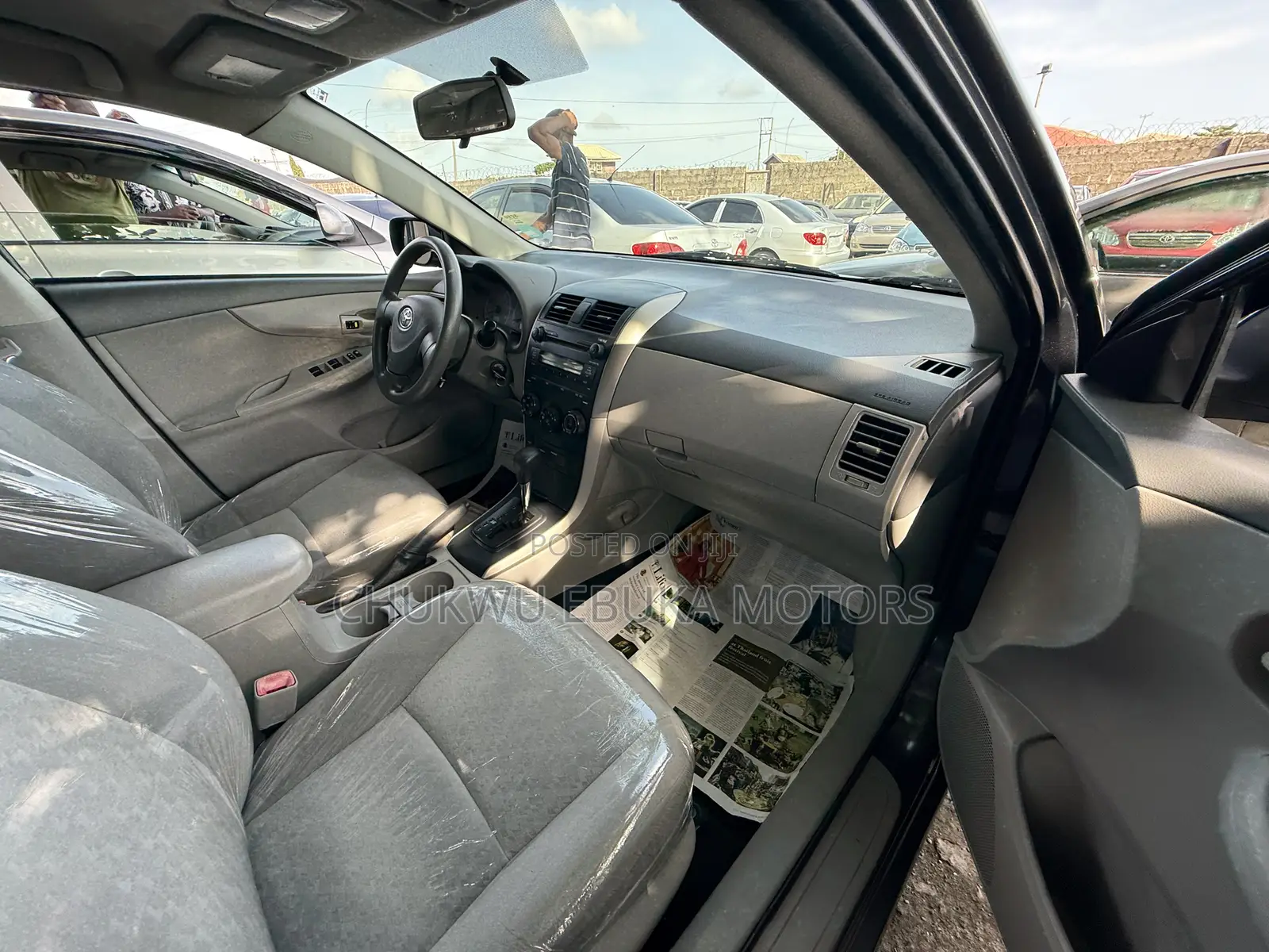 Toyota Corolla LE 4dr Sedan (1.8L 4cyl 4A) 2010 Gray