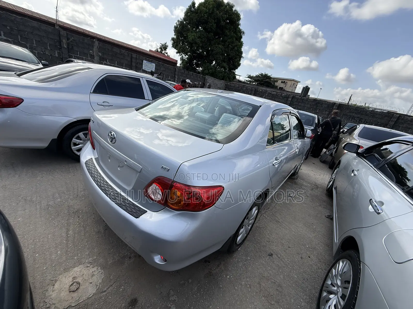 Toyota Corolla LE 4dr Sedan (1.8L 4cyl 4A) 2010 Silver