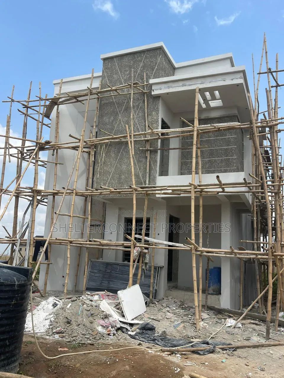 4bdrm Duplex in Berger for sale