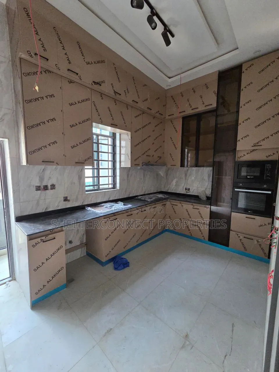3bdrm Apartment in Opebi for sale