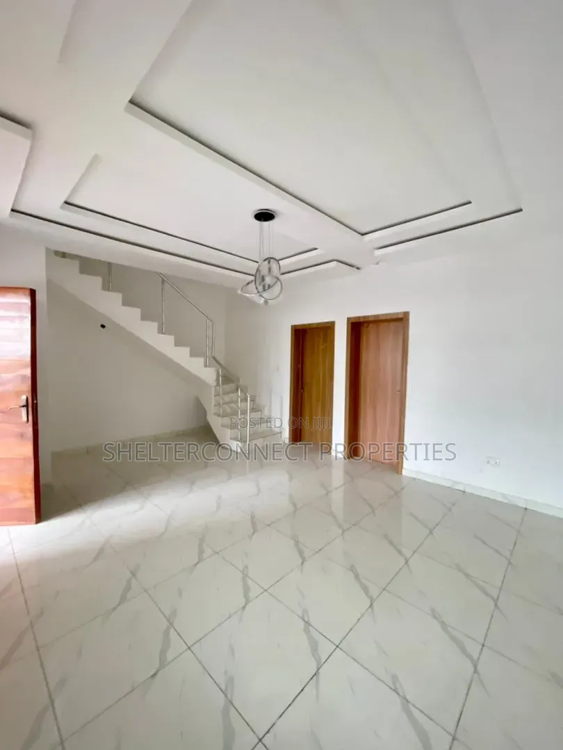 5bdrm Duplex in Lekki Phase 2 for sale