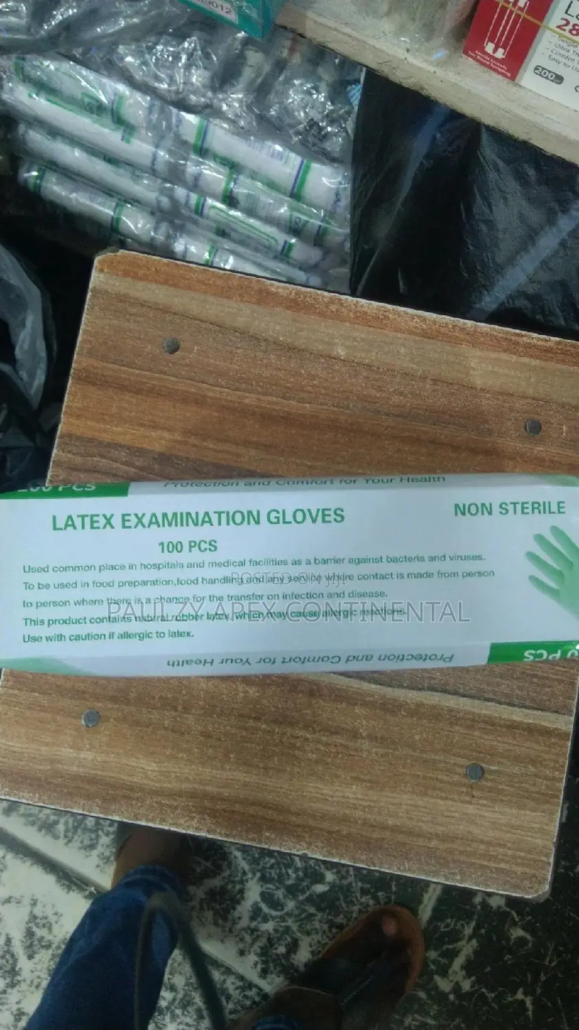 Examination Gloves (Non-Powdered)