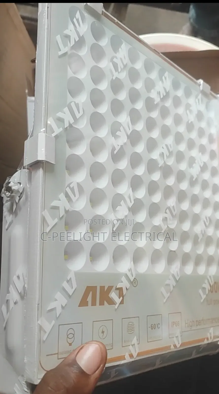 Akt Led Halogen Light