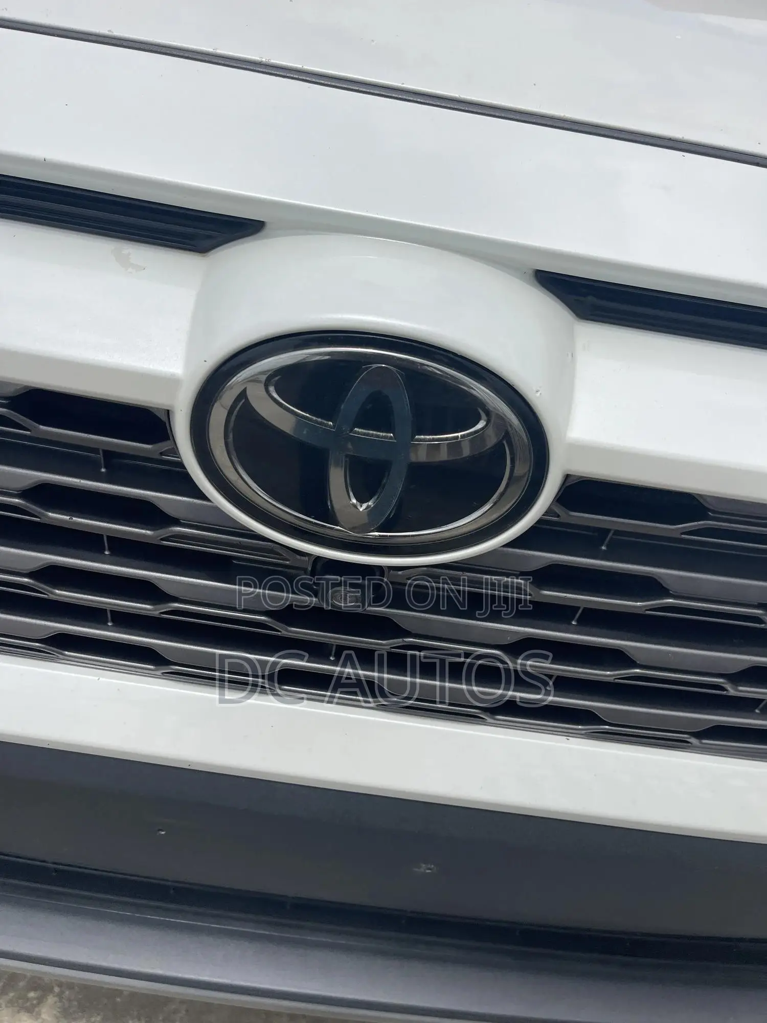 Toyota RAV4 Limited AWD 2020 White