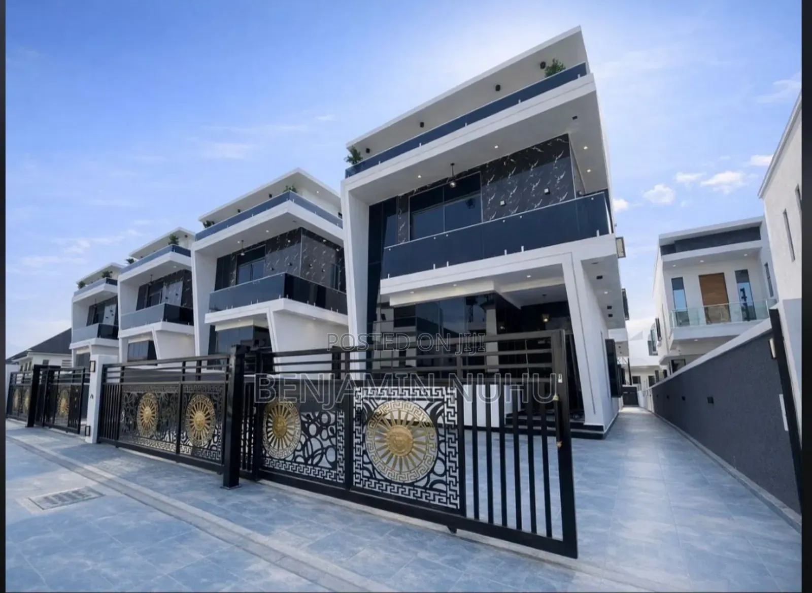5bdrm Duplex in Oakland Estate, Off Lekki-Epe Expressway for sale