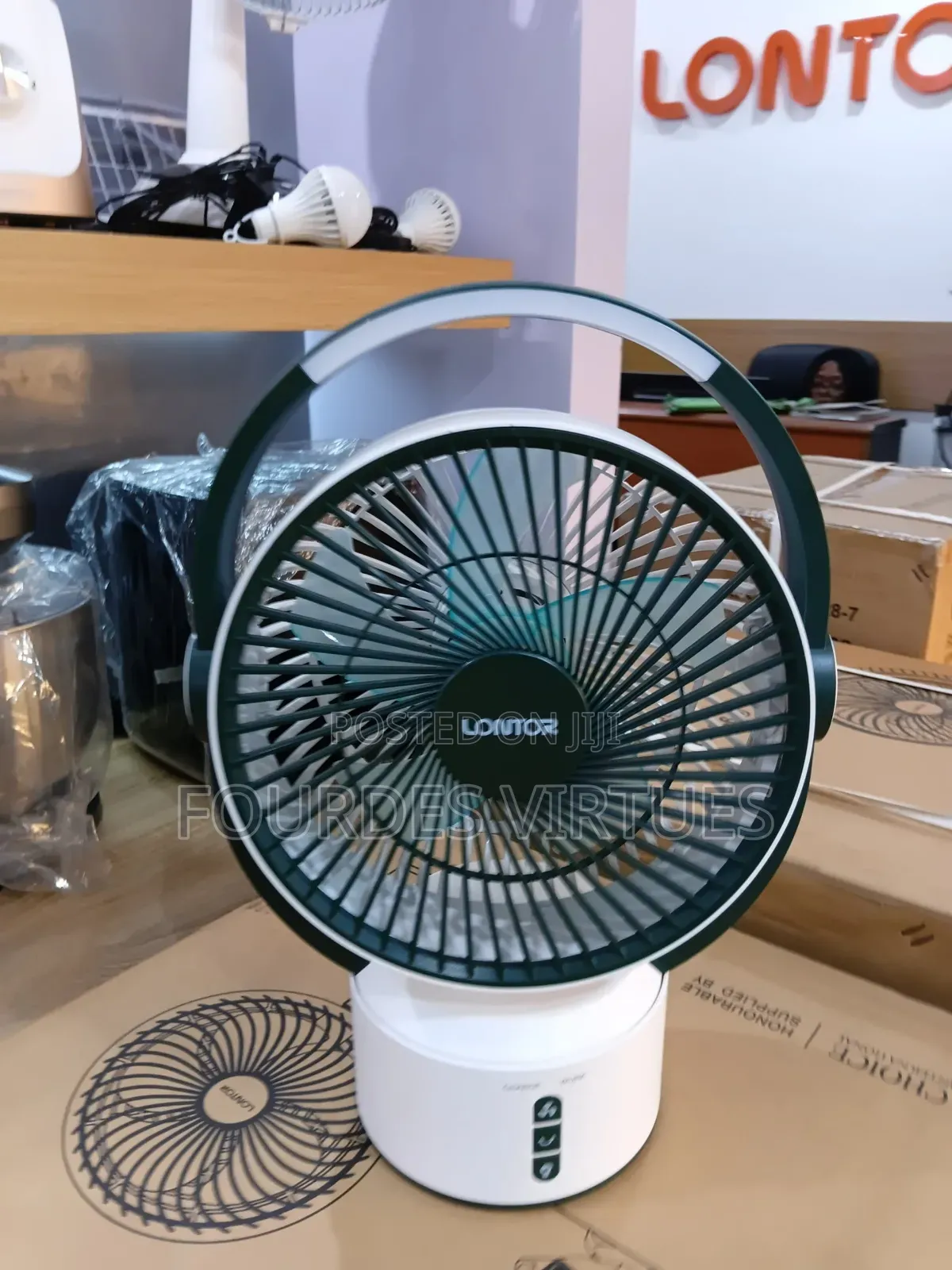9 Inches Rechargeable Table Fan