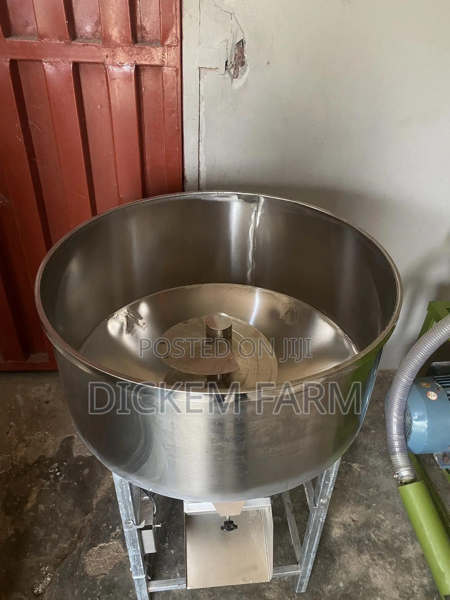 Industrial Dry and Wet Mixer 300 Kg/ Hr