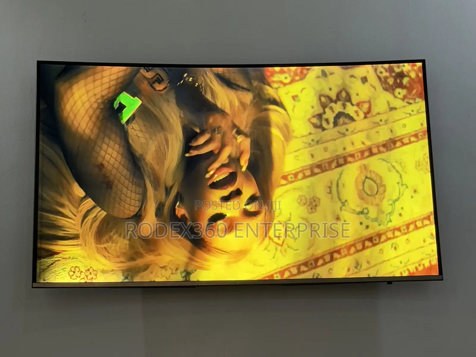 55-Inch Samsung Curved Smart Tv