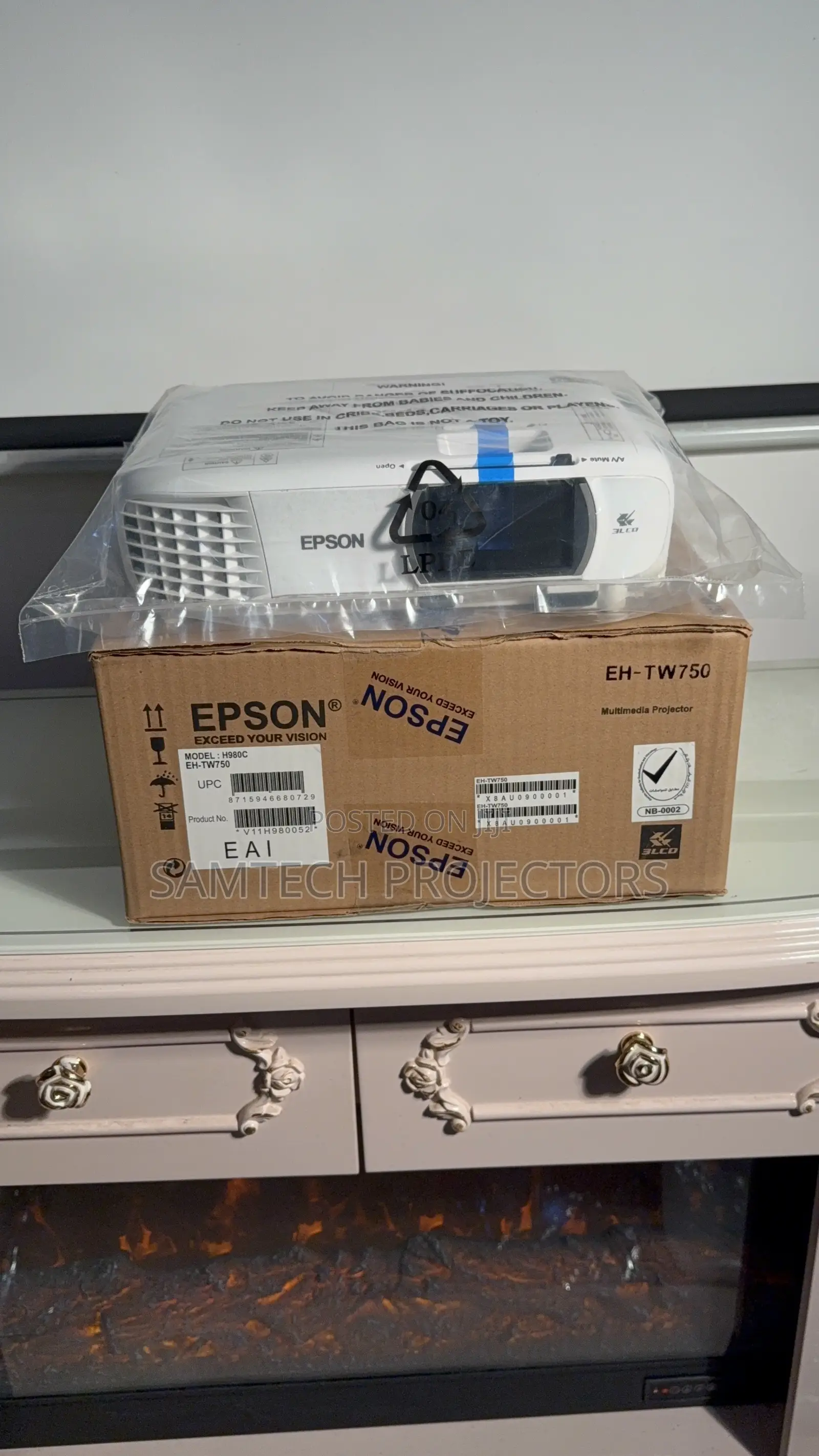 Epson Wireless Projector Home Cinema, Meeting Room, Church, Classroom