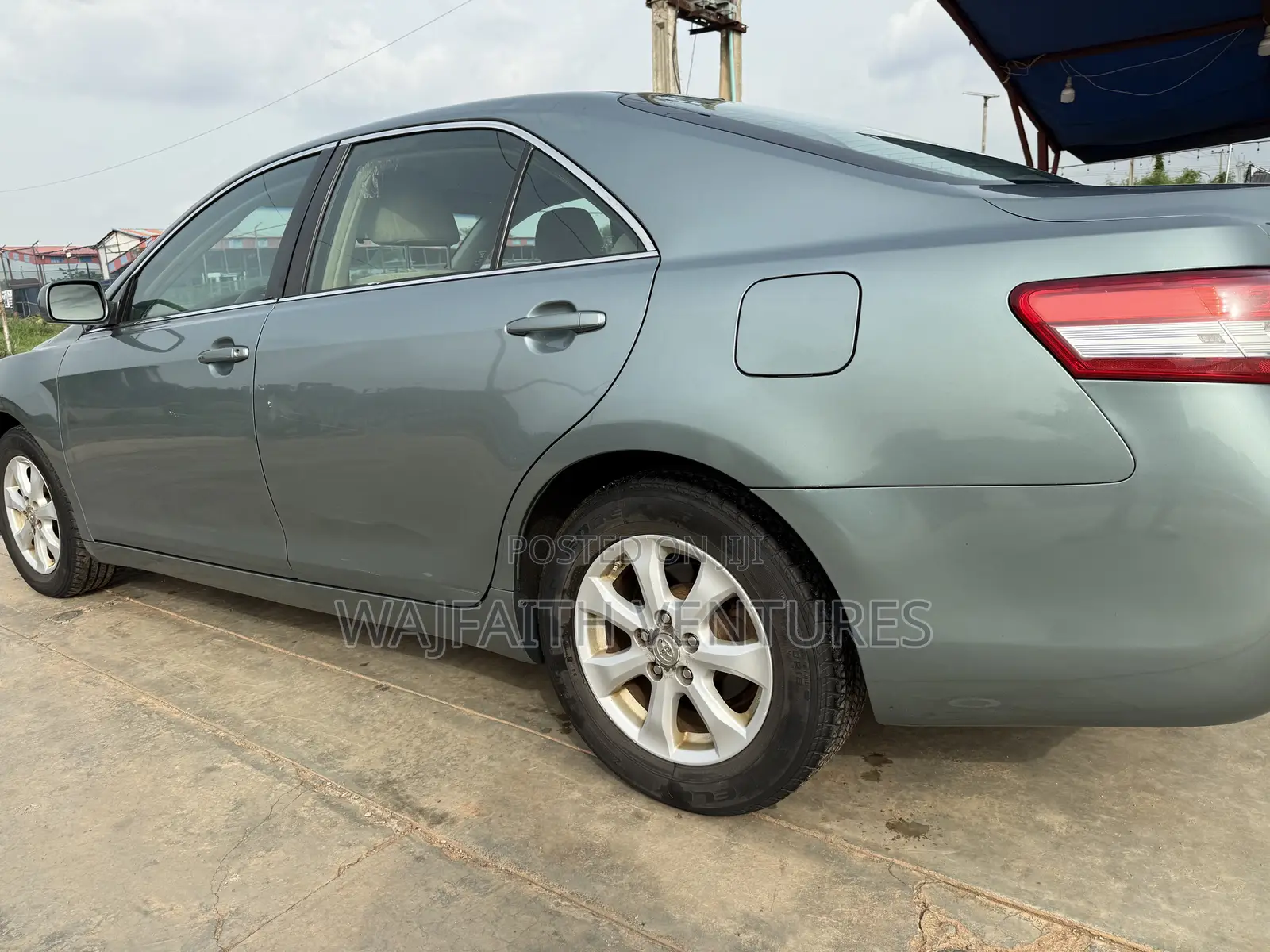 Toyota Camry LE 4dr Sedan (2.5L 4cyl 6A) 2011 Green