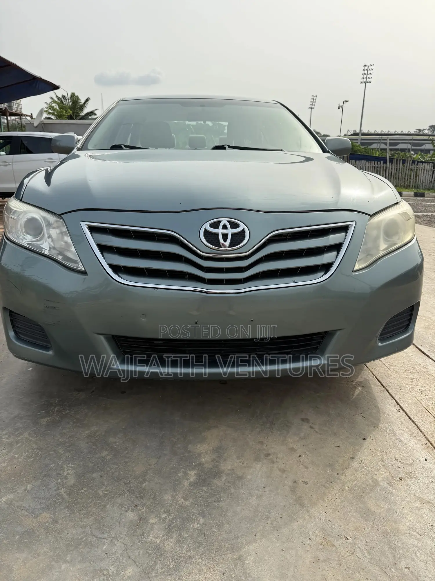 Toyota Camry LE 4dr Sedan (2.5L 4cyl 6A) 2011 Green