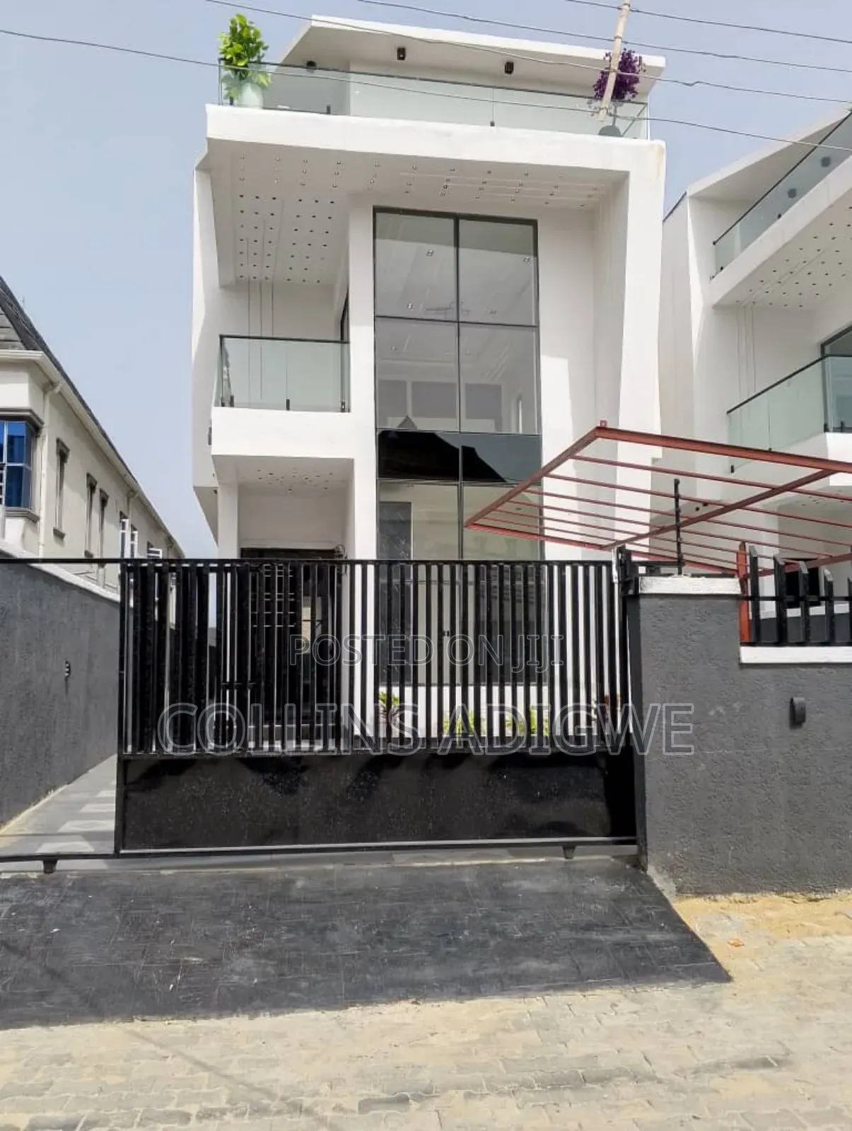 5bdrm Duplex in Blenco Sangotedo for sale
