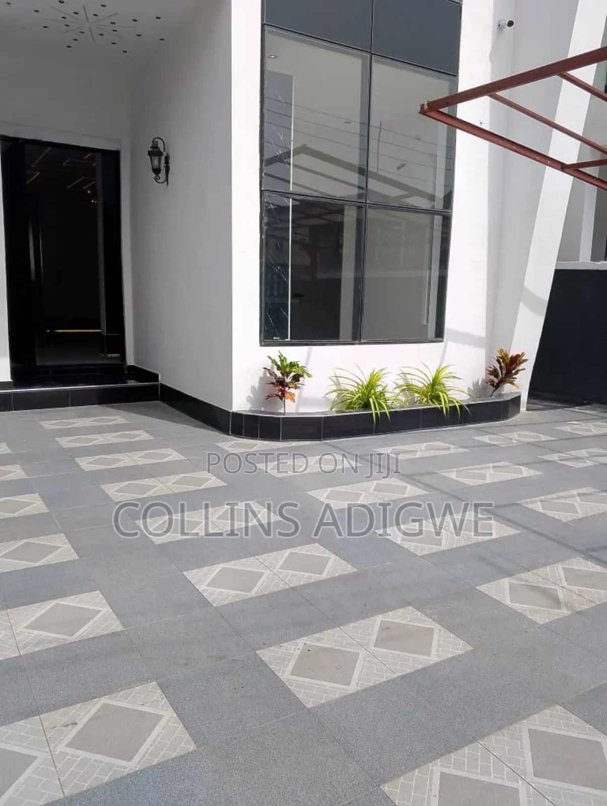 5bdrm Duplex in Blenco Sangotedo for sale