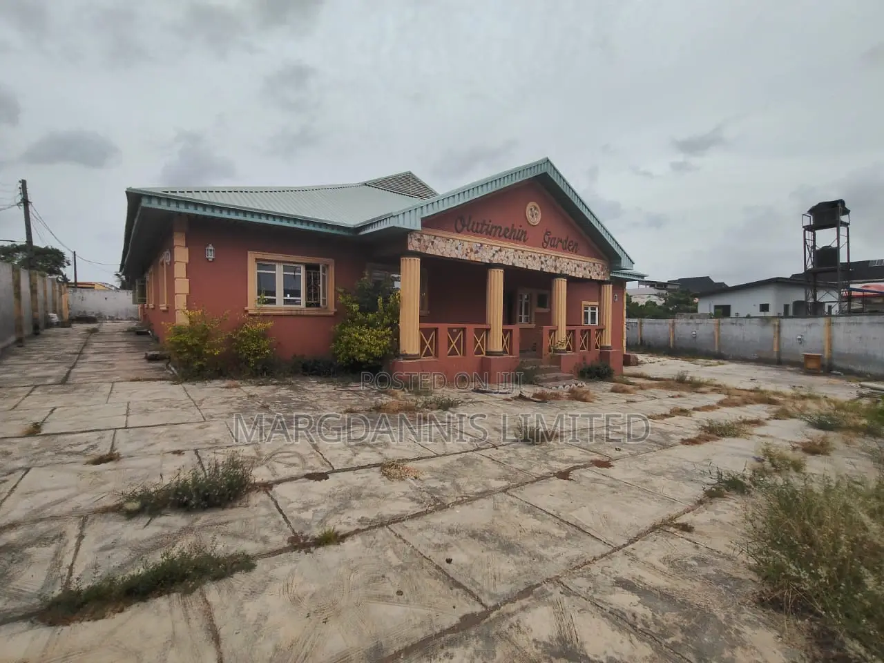 5bdrm Bungalow in Oba-Olaide, Ibeshe / Ikorodu for sale
